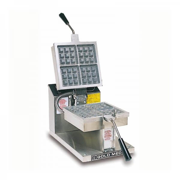 Belgian Waffle Baker with electronic control and non-stick coating (four squares)